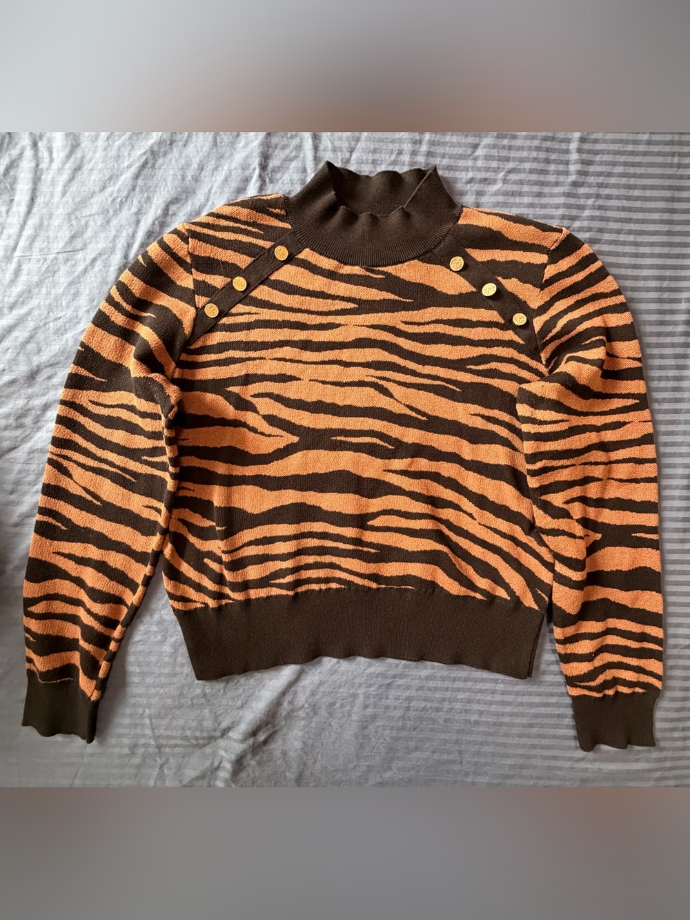 Michael Kors Brown & Tan Tiger-Stripe Mock Neck Sweater - W Medium